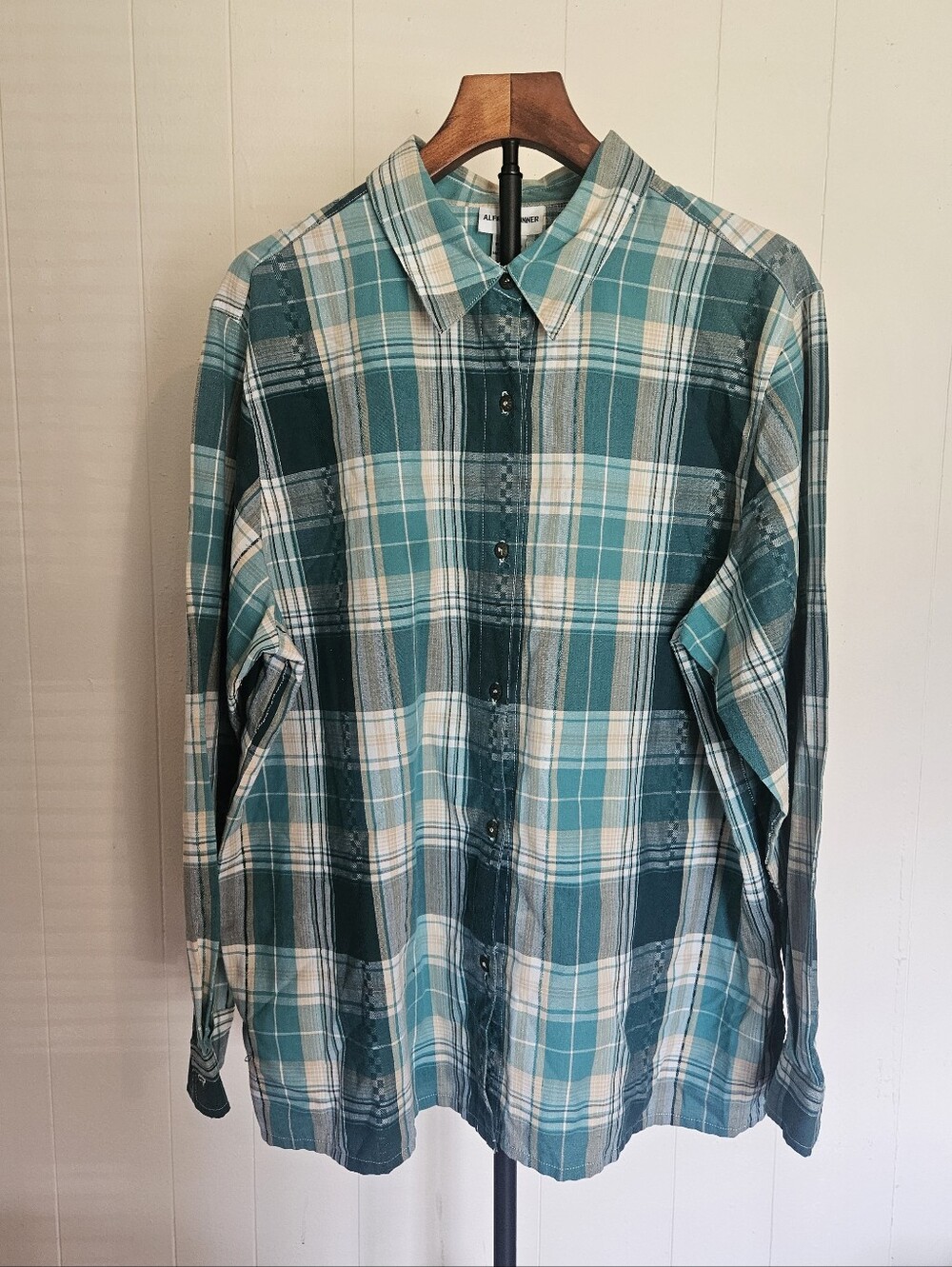 Alfred Dunner Teal and White Plaid Button-Down Shirt Size 20